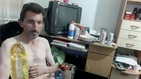 Mariusz online show from 11-16-25, 11:43