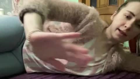 Snapshot of proud_sweet_21 chatting on 11-05-25, 11:49 proud sweet 21 online show from 11-05-25, 11:49