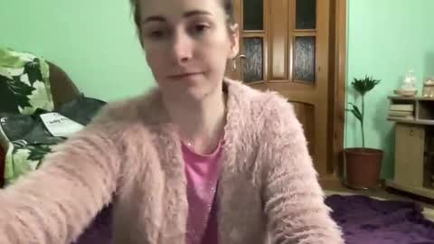 Snapshot of proud_sweet_21 chatting on 11-17-25, 11:43 proud sweet 21 online show from 11-17-25, 11:43