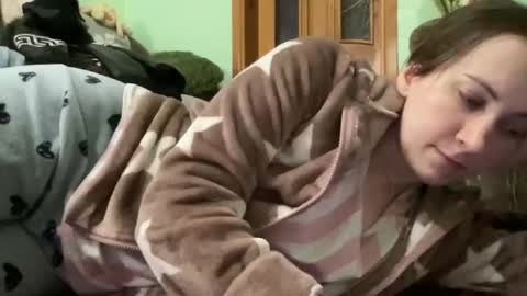 Snapshot of proud_sweet_21 chatting on 12-02-25, 12:16 proud sweet 21 online show from 12-02-25, 12:16