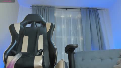 Snapshot of prvncessa_10 chatting on 02-04-25, 09:28 INDEPENDENT MODEL online show from 02-04-25, 09:28