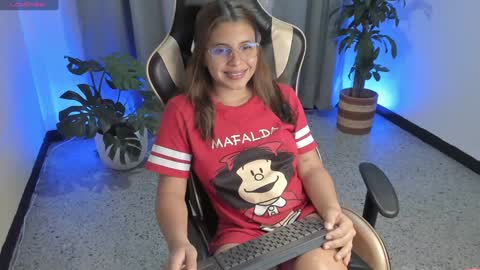 Snapshot of prvncessa_10 chatting on 02-05-25, 06:13 INDEPENDENT MODEL online show from 02-05-25, 06:13