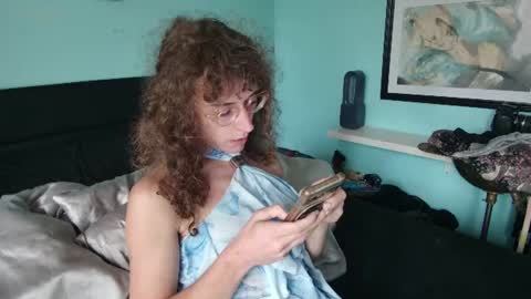 prxscillia_tx online show from 08-09-26, 11:59