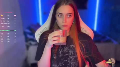 Queen of Pain online show from 11-16-25, 07:30