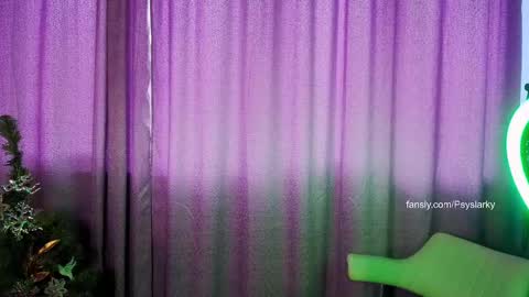 Snapshot of psyheya chatting on 12-26-24, 07:35 LUCY -----    online show from 12-26-24, 07:35