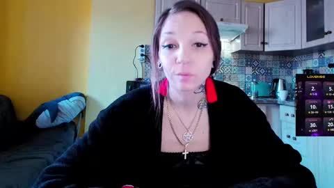 Snapshot of psyheya chatting on 02-08-25, 07:04 LUCY -----    online show from 02-08-25, 07:04