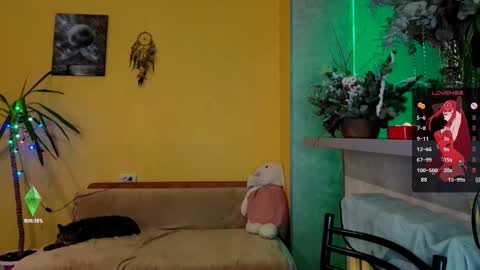 Snapshot of psyheya chatting on 12-16-25, 07:08 LUCY ----- online show from 12-16-25, 07:08