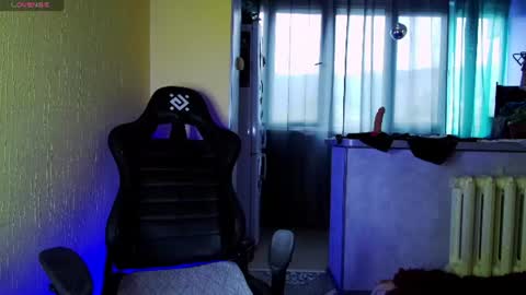 LUCY -----    online show from 06-16-26, 10:18