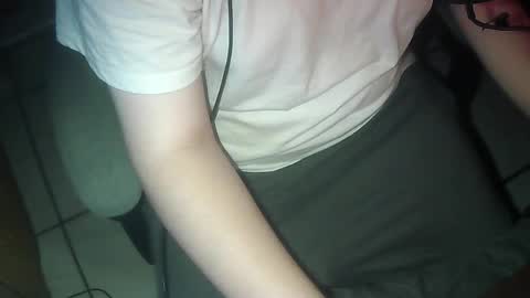 your mysterious man online show from 04-04-26, 01:59