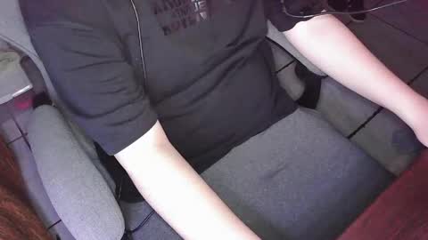 your mysterious man online show from 04-16-26, 02:45