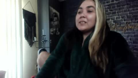 Krystle online show from 05-07-26, 01:16