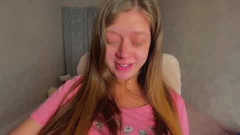 Snapshot of puff_witch chatting on 01-07-25, 03:46 Nayaa Nay 3 online show from 01-07-25, 03:46