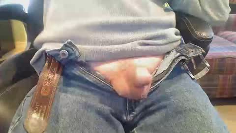 pulltoy1 online show from 02-05-26, 06:23