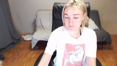 Polly online show from 12-14-24, 02:42