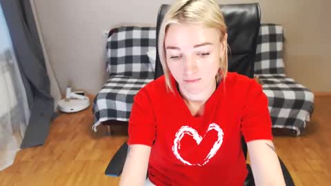 Polly online show from 12-23-24, 06:55