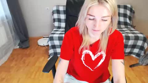 Polly online show from 02-14-25, 04:58