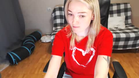 Polly online show from 02-25-25, 03:05