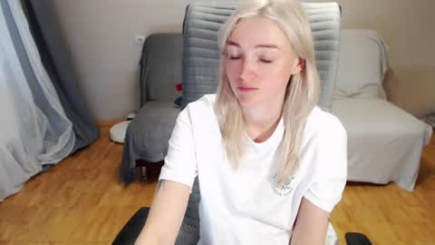 Polly online show from 04-21-26, 12:33