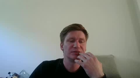 Snapshot of punkindrublic25 chatting on 05-16-26, 06:43 punkindrublic25 online show from 05-16-26, 06:43