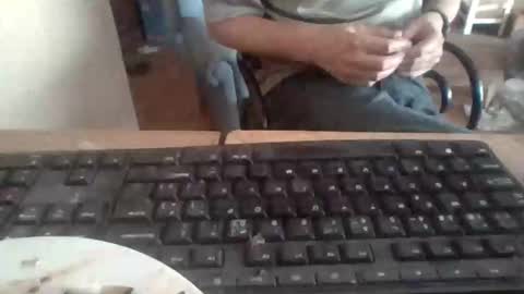 pup_y online show from 11-17-25, 03:51