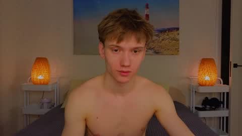 Snapshot of pupsenish chatting on 01-21-25, 01:29 Jesse online show from 01-21-25, 01:29