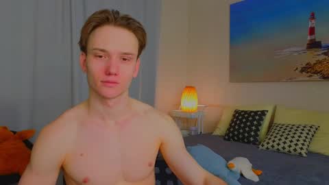 Snapshot of pupsenish chatting on 01-24-25, 12:52 Jesse online show from 01-24-25, 12:52