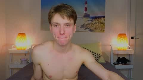 Snapshot of pupsenish chatting on 01-30-25, 01:44 Jesse online show from 01-30-25, 01:44