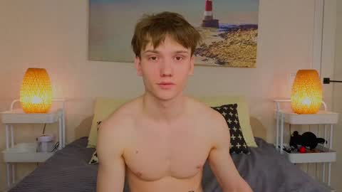 Snapshot of pupsenish chatting on 01-31-25, 02:49 Jesse online show from 01-31-25, 02:49