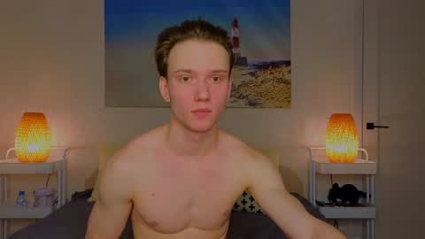 Snapshot of pupsenish chatting on 02-04-25, 01:02 Jesse online show from 02-04-25, 01:02