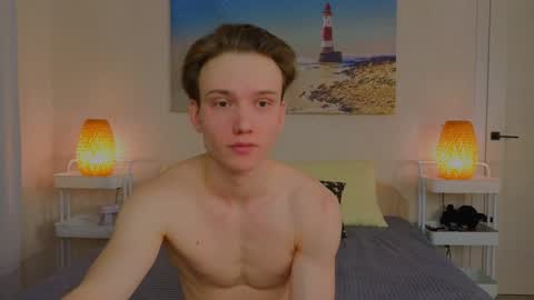 Snapshot of pupsenish chatting on 02-06-25, 03:37 Jesse online show from 02-06-25, 03:37