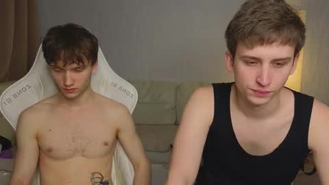 Snapshot of pupsenish chatting on 01-07-26, 02:47 Jesse online show from 01-07-26, 02:47