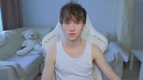 Snapshot of pupsenish chatting on 01-19-26, 09:46 Jesse online show from 01-19-26, 09:46