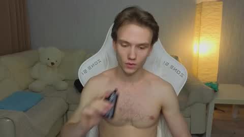 Snapshot of pupsenish chatting on 02-10-26, 02:26 Jesse online show from 02-10-26, 02:26