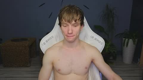 Snapshot of pupsenish chatting on 03-29-26, 09:26 Jesse online show from 03-29-26, 09:26