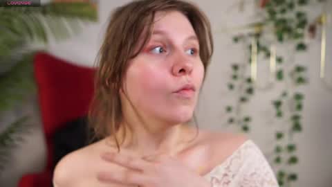 constant schedule Wednesday  Friday  Saturday  Sunday  The Rosemarie online show from 04-19-26, 05:29