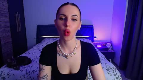 Julia online show from 04-23-26, 03:47