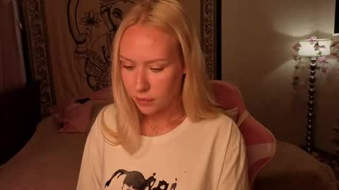 Megan online show from 08-03-26, 01:49