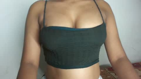 Snapshot of pureelove chatting on 06-27-26, 12:22 Your love online show from 06-27-26, 12:22
