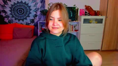 Miss Hanna online show from 11-28-25, 12:41