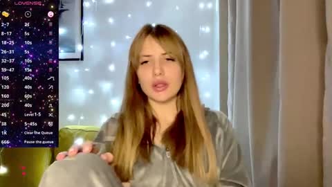 Alicia online show from 12-12-24, 08:43