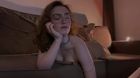 Marie online show from 01-10-25, 10:25