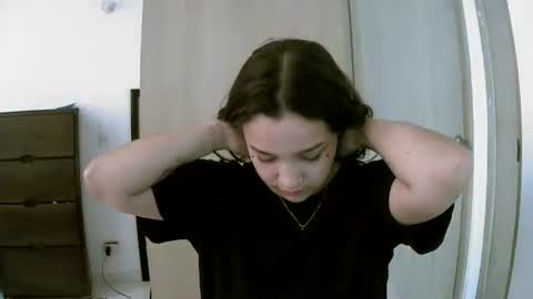 Lizzy online show from 02-19-26, 02:24