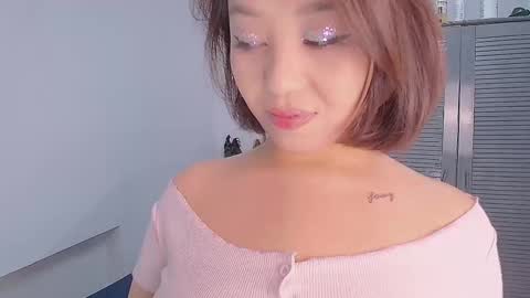 Snapshot of purrrfectmiko chatting on 11-17-25, 04:57 Miko online show from 11-17-25, 04:57