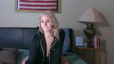 Snapshot of pussy_kat1985 chatting on 11-28-25, 05:26 PussyKAT online show from 11-28-25, 05:26