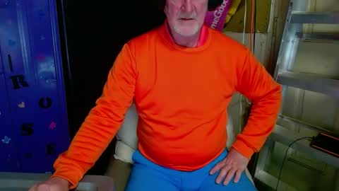 Snapshot of pussy_licker0127 chatting on 03-05-25, 07:49 Mark online show from 03-05-25, 07:49
