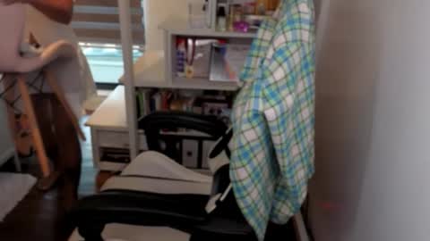 Snapshot of pussycash chatting on 09-15-25, 06:35  POCCA online show from 09-15-25, 06:35