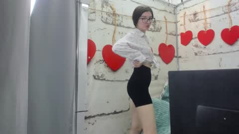 pussykatt_girl online show from 03-06-25, 07:47