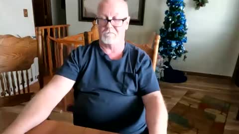 Snapshot of pussylover1365 chatting on 02-14-25, 09:32 pussylover1365 online show from 02-14-25, 09:32