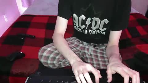 Snapshot of pussylover2182 chatting on 12-04-24, 08:23 pussylover2182 online show from 12-04-24, 08:23