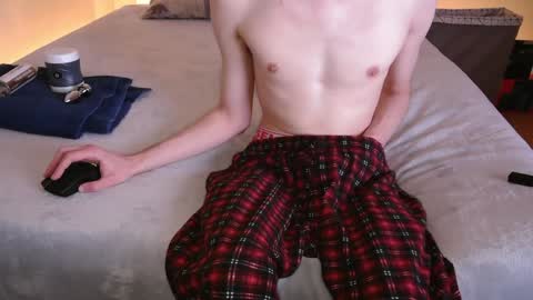 Snapshot of pussylover2182 chatting on 12-21-24, 07:56 pussylover2182 online show from 12-21-24, 07:56